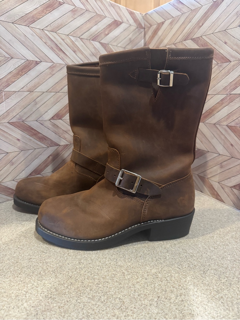 Mens 9.5 Cody James engineer motorcycle boots bucle round toe. Cj1320 leather